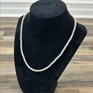 NWT Francesca’s Elegant Adjustable White Pearl Necklace